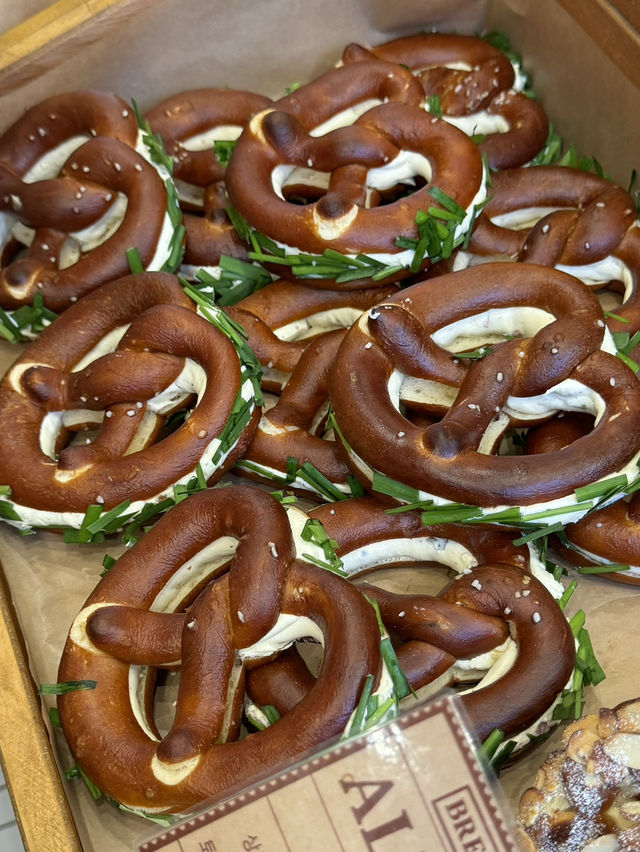 【韓国・明洞】激推し‼️概念を変えた絶品プレッツェル🥨