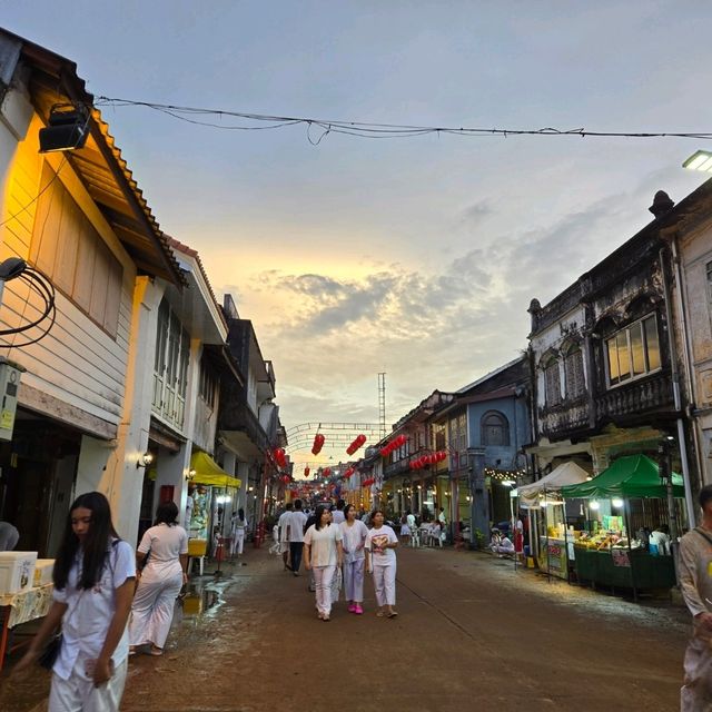 ถือศีล กินผัก ณ ตะกั่วป่า ถนนวัฒนธรรม