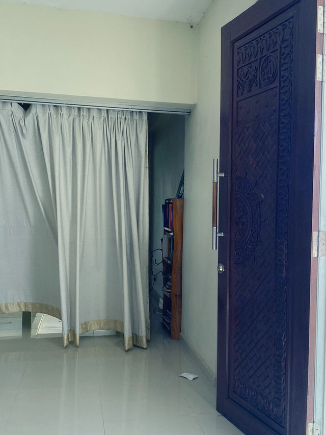 Masjid Pakistan: A Pristine White Oasis in Kota Bharu