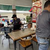 ร้านอาหาร แดง-ดำ 