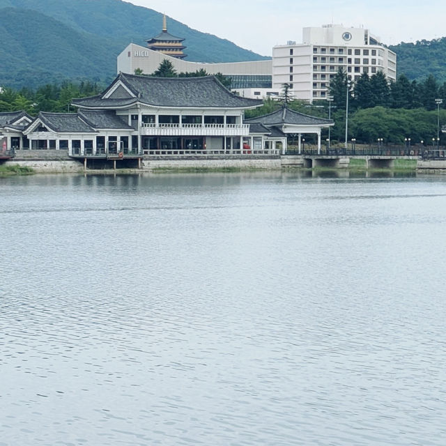 Bomunho Lake 