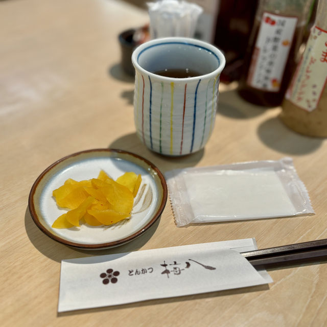 【大阪・梅田】1962年創業の老舗とんかつ専門店「梅八 阪急三番街店」