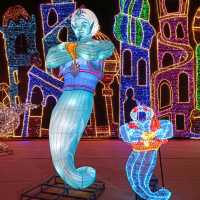 Night dazzle in Singapore 