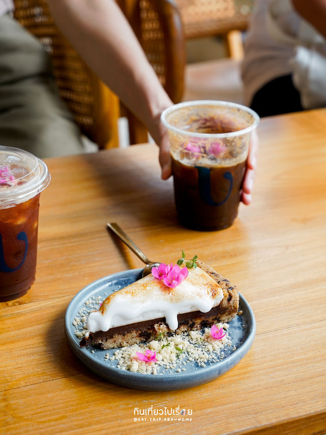 จุดเช็คอินและพักจิบกาแฟ ทานขนม ของทุกคนในครอบครัว
