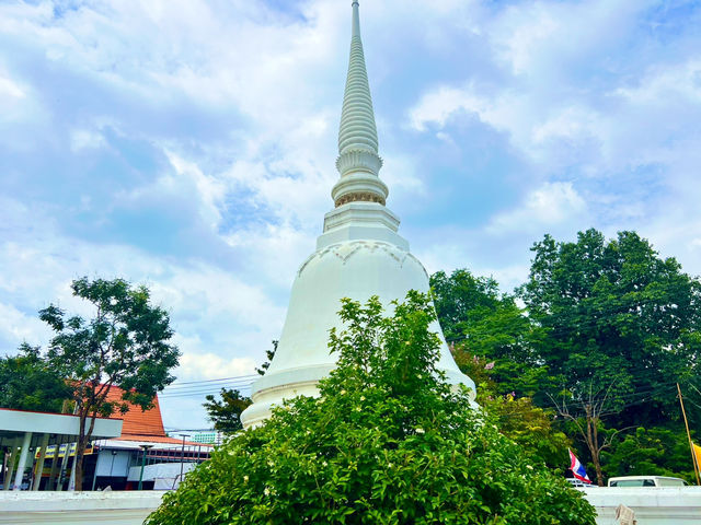 ขอพรท้าวเวสสุวรรณวัดนางชี