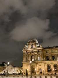 Louvre Museum สัมผัสศิลปะและประวัติศาสตร์ระดับโลก
