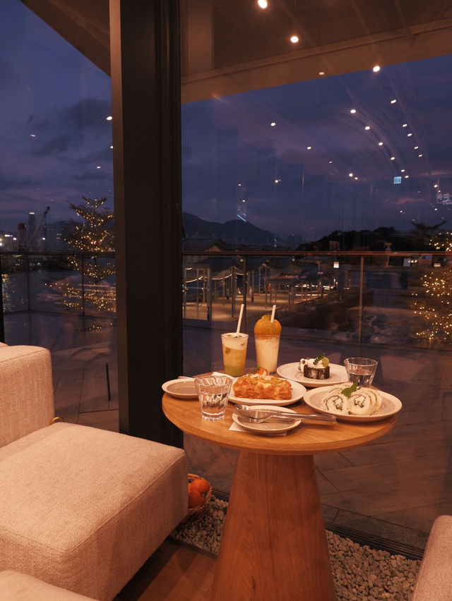 𖤣𖤥南昌海景Cafe｜颱風前的秋日蟹宴 