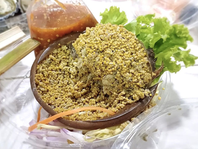 ตลาดประมงพื้นบ้าน อ่างศิลา