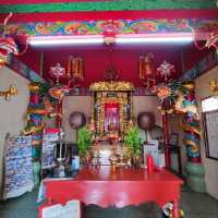 ศาลเจ้าเก่าแก่คู่เมืองโพธารามกว่า 100 ปี