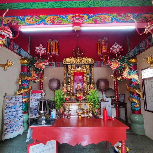 ศาลเจ้าเก่าแก่คู่เมืองโพธารามกว่า 100 ปี