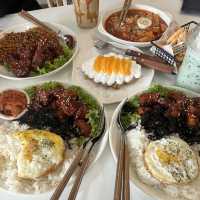 คาเฟ่ดังย่านpennang 🩷
