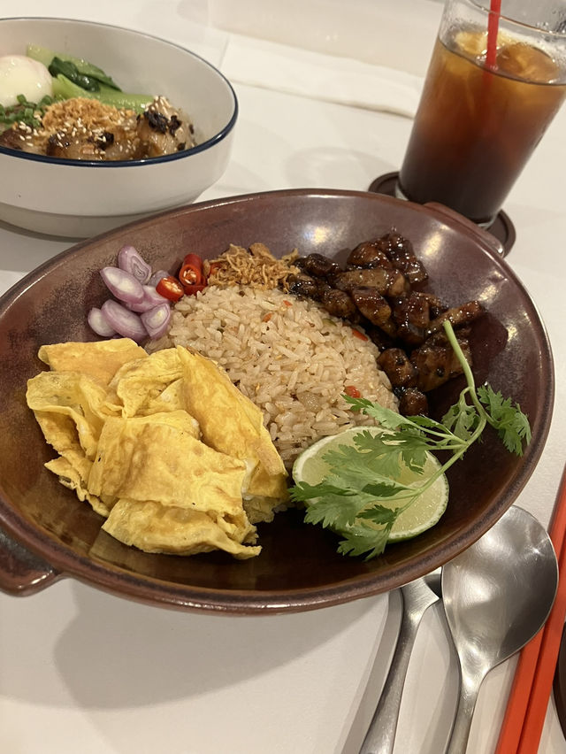 방콕 카오산로드 맛집 - 아시안 푸드🥢
