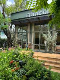 Flaneur Tea 🌷 คาเฟ่สวนอบอุ่น บรรยากาศดีต่อใจ 😊✨