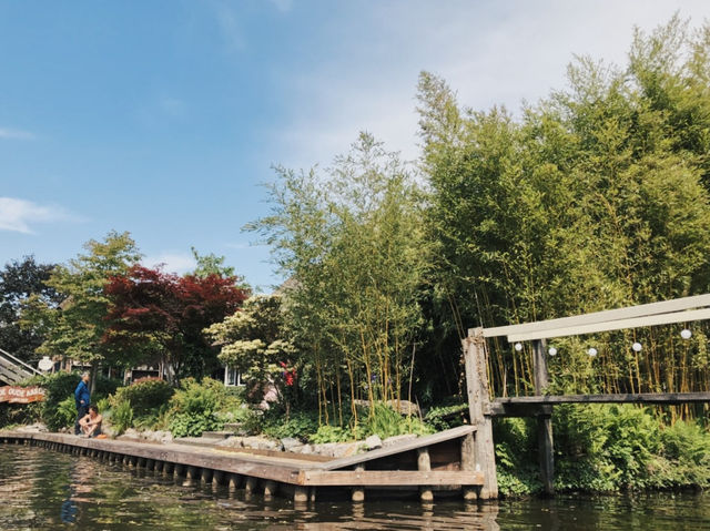 Giethoorn / #Netherlands 荷蘭旅遊 划進童話裡 羊角村讓人一秒就愛上