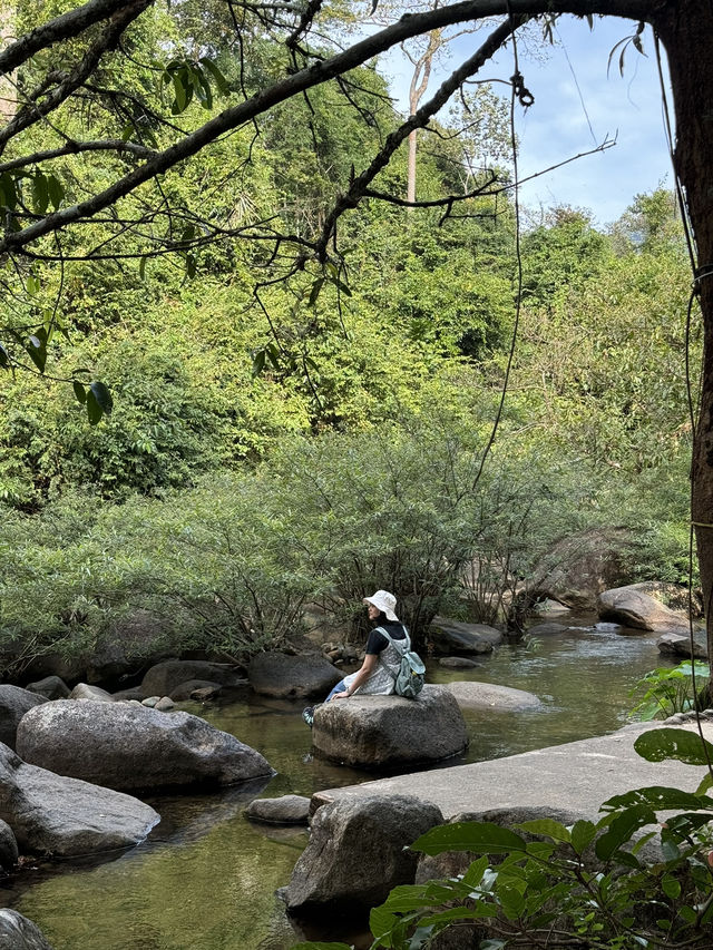 วัดเขาบรรจบ | จ.จันทบุรี 🏡⛰️🌿🪨💦