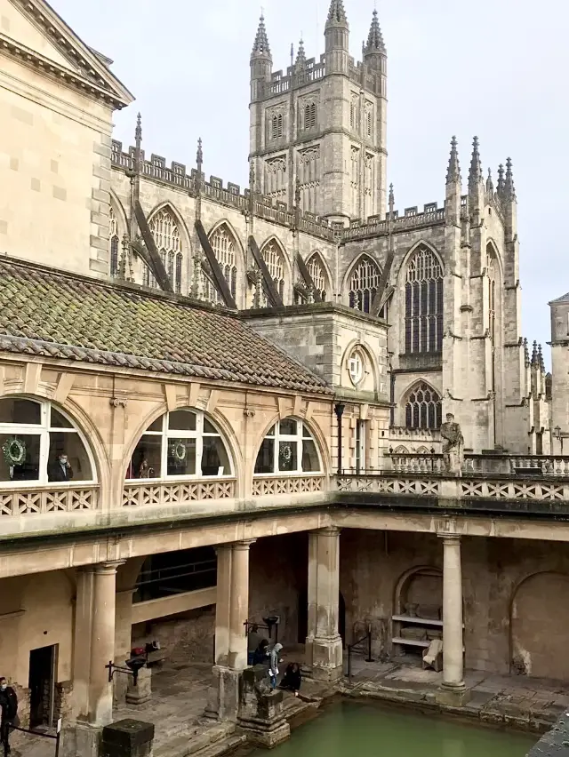 Visit Bath, the city of spas and world heritage.