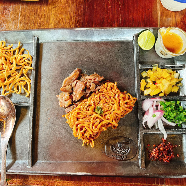 Khao-Sō-i ข้าวโซอิ