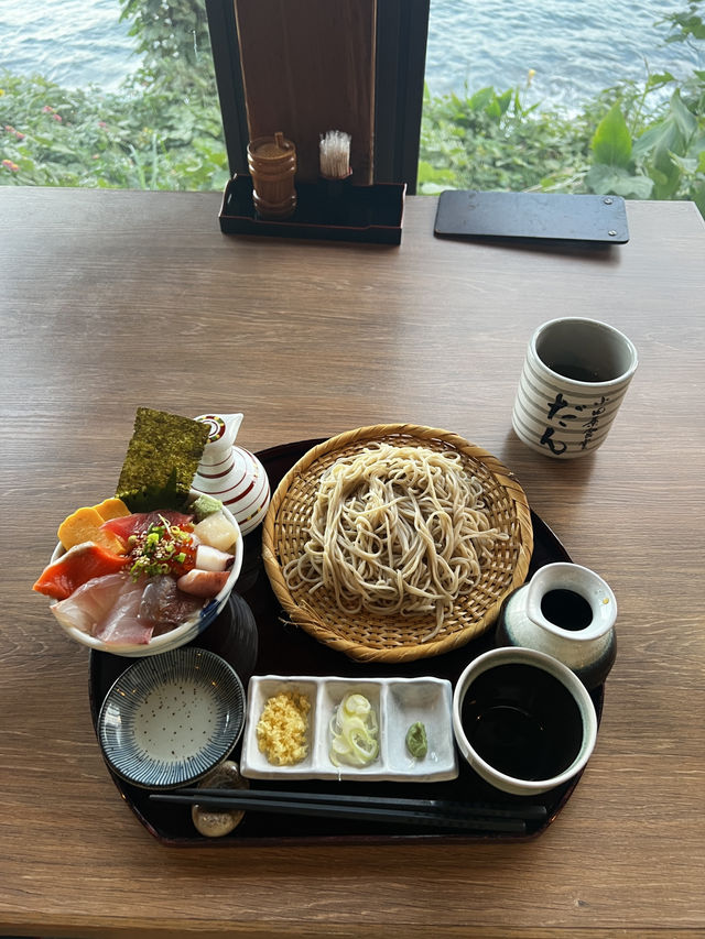 【神奈川🇯🇵】目の前に海が広がる食堂🍽️