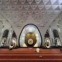 Magnificent building of Masjid Raya Sumatera Barat, Indonesia 🇮🇩