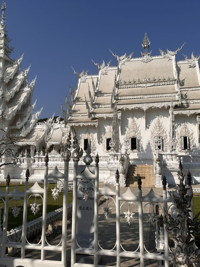Wat Rong khun - White Temple 