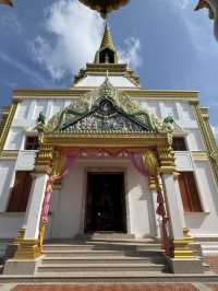 วัดแหลมสัก จ.กระบี่ วัดสวยวิวทะเล