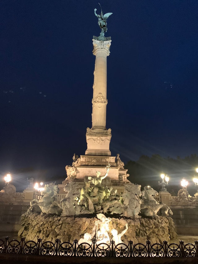지롱드 기념비 Monument aux Girondins