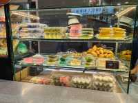 Gurney Food Hall, Food Court in Gurney Plaza
