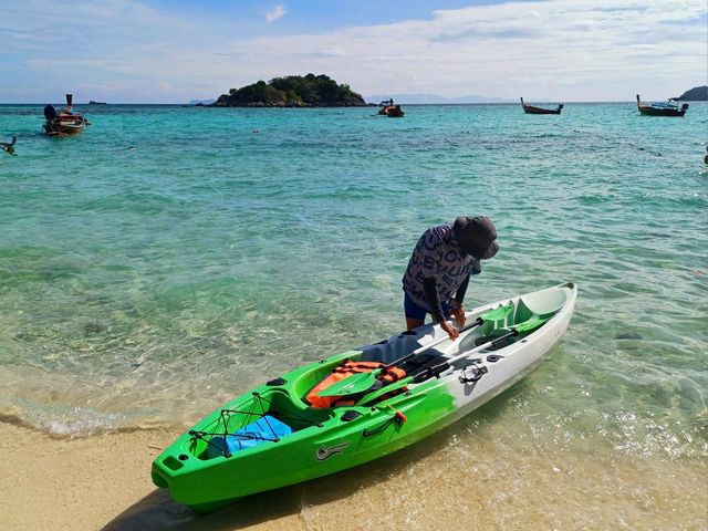 泰國麗貝島特色出海遊玩項目:日出沙灘皮划艇游無人島