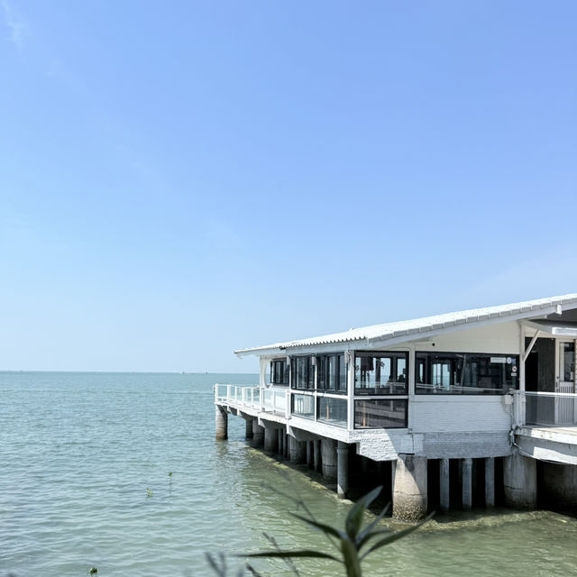 PRAVE Café คาเฟ่ศรีราชา ติดทะเล 🌊🏝️🛳️