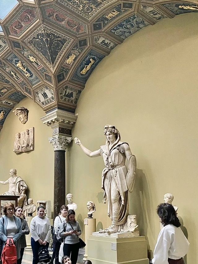 📍Fine arts and sculptures