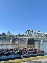 “The Ultimate Frankfurt Day Trip: Where History Meets Modernity