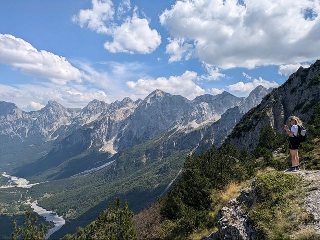 呪われた山トレッキング。