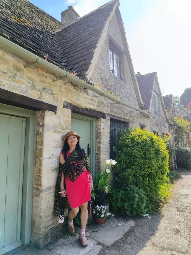 英格蘭最美的村莊Bibury及古老排屋Arlington Row