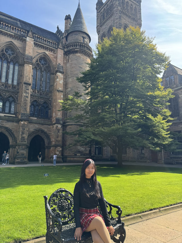 A Perfect Day in Glasgow: From Culture to City Vibes