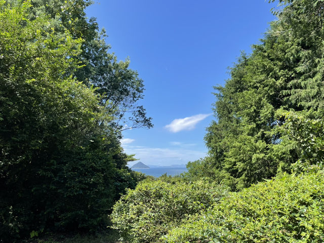 【香川】瀬戸内海に浮かぶアートの島・直島