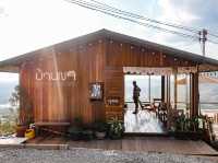 บ้านเขาคาเฟ่ คาเฟ่บ้านไม้หลังเล็กเขาค้อ🍕🏠