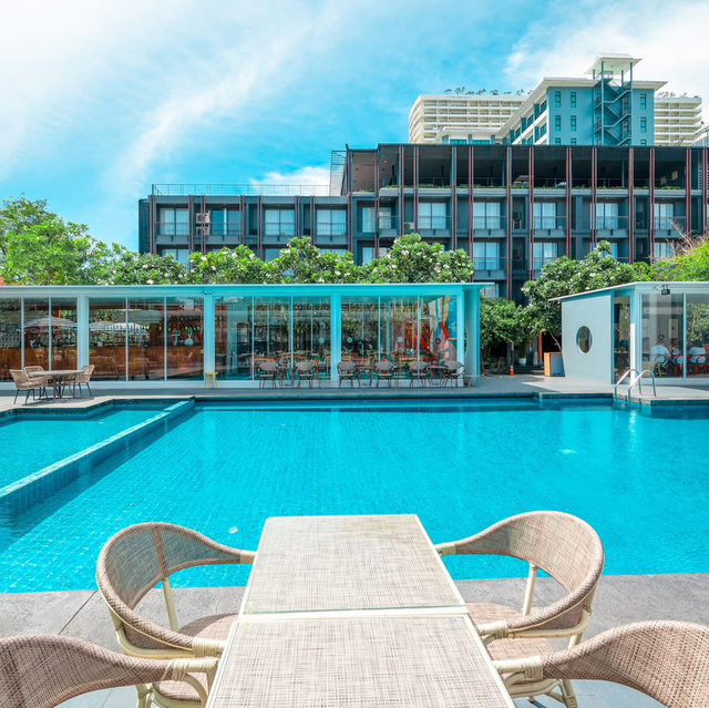 Marine Beach Hotel พัทยา 