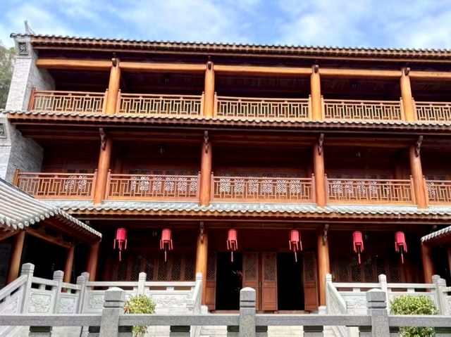 Liangguang Governor's Office: A Quiet Park Under Renovation