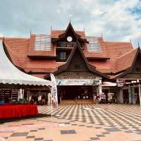 RISE ABOVE MALACCA | THE TAMING SARI EXPERIENCE
