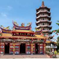 Pagoda Ling San Tuaran: Stairway to Heaven & the Best Noodles You’ll Ever Cry Over🏯🍜