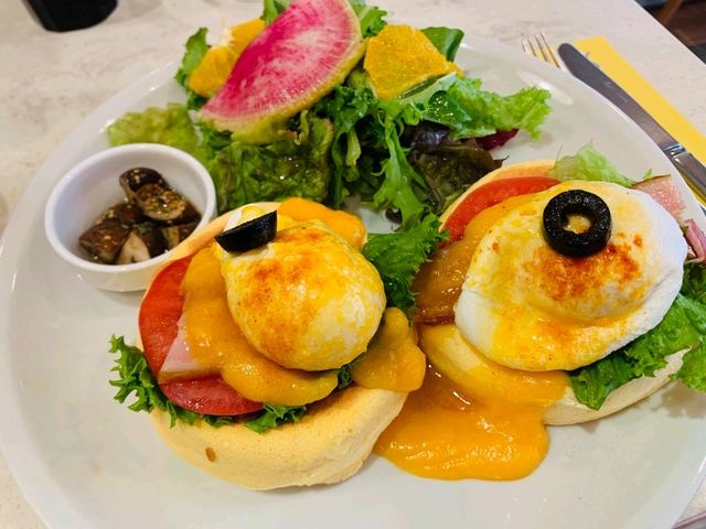 【自由が丘】ボリューム満点のスフレパンケーキ ”FLIPPER'S“