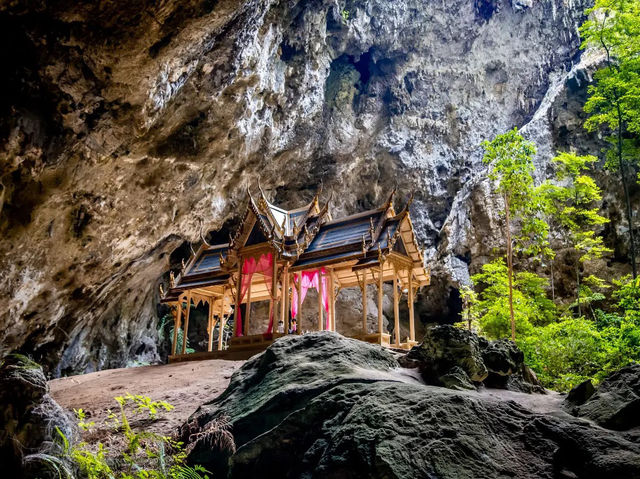 🌊🐘 Hua Hin Weekend Getaway: Beach Bliss, Mountain Views & Royal Charm!