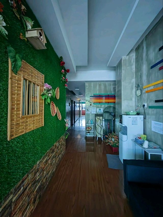 “Transit Haven Near KLIA: Eman Cottage Kip Sentral”