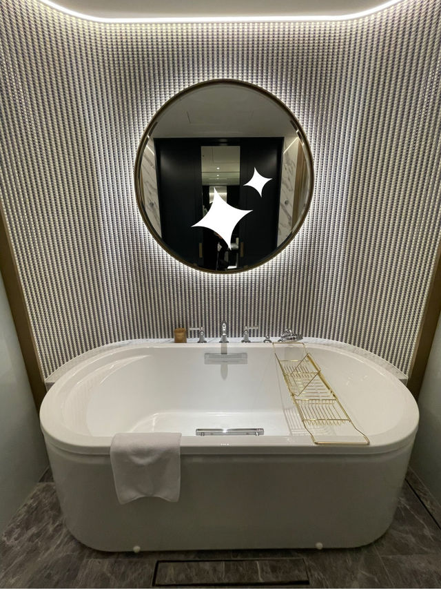 セレブ気分を味わえる5つ星Sofitel ambassador hotel