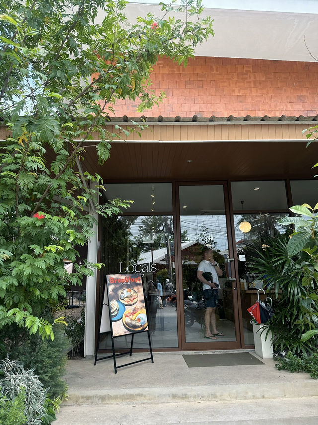 Cozy and minimalist cafe in Hatyai 🇹🇭 Locals.hdy