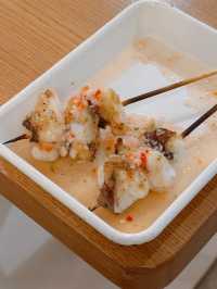 主打夜市風味串燒的「小野人」
