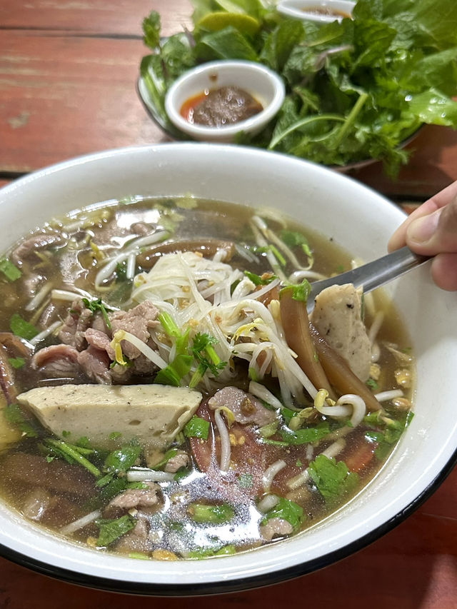 ร้านเฝอ🍜ที่คนเวียงจันทน์ในพื้นที่แนะนำว่าต้องมา