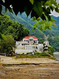 Rani mahal symbol of love and devotion 