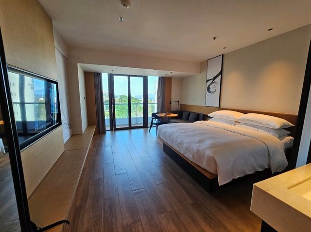 大梅沙要住萬豪萬楓酒店，取了沙灘還有單車遊