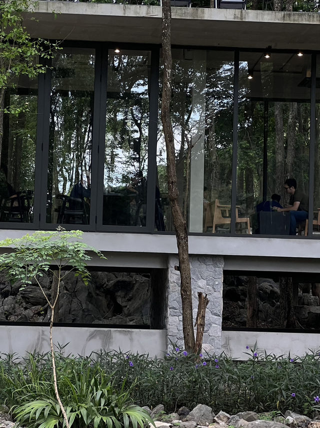 คาเฟ่ที่กำลังมาแรงที่เขาใหญ่ ที่ต้องแวะ